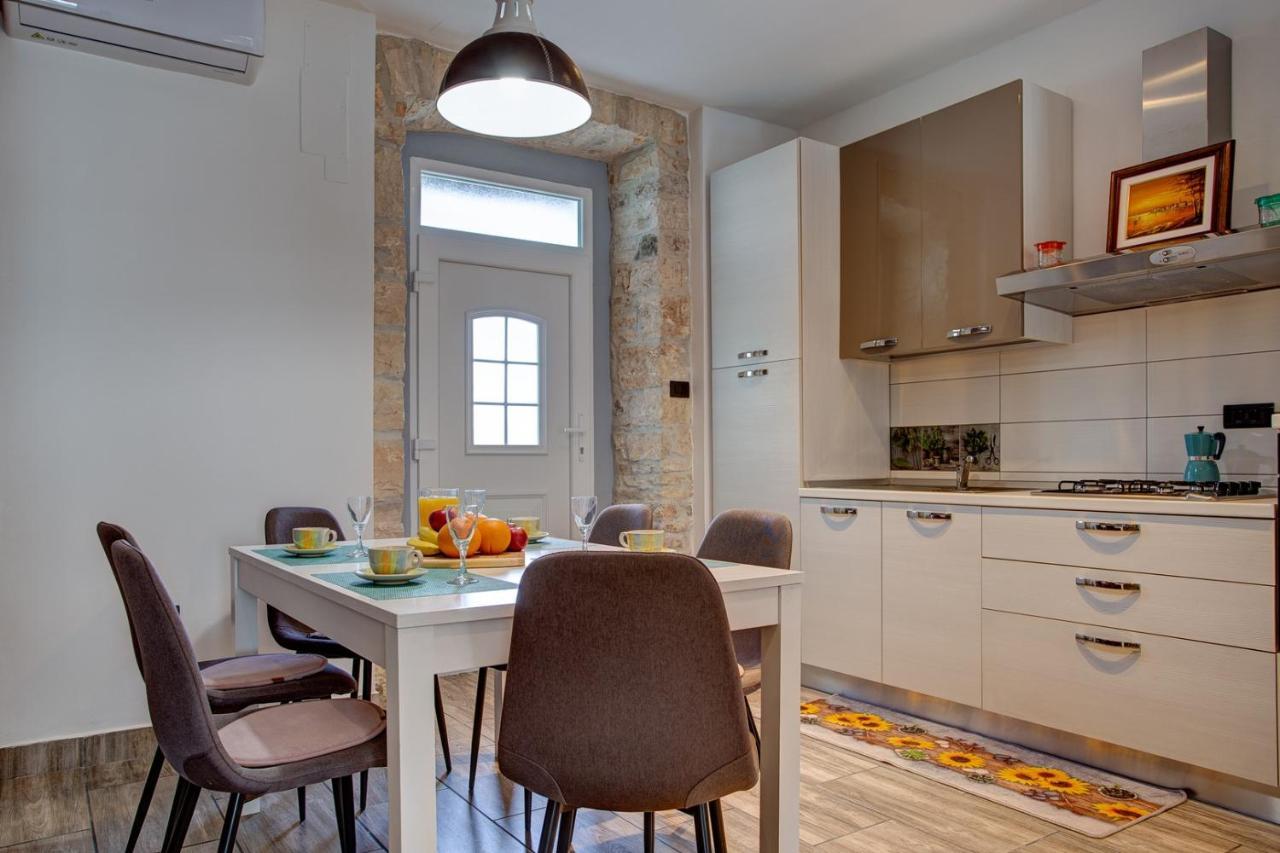 Apartment Laura With Terrace Vodnjan Exterior foto